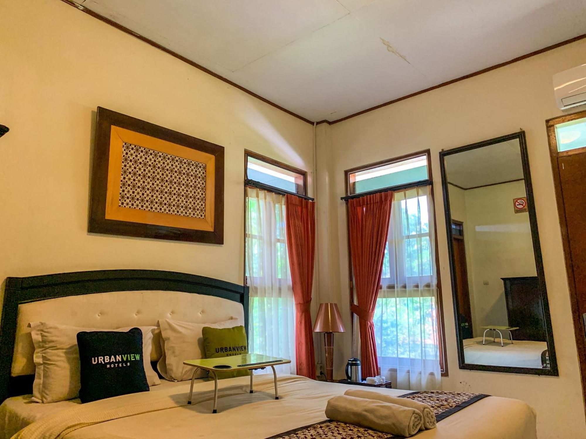 Urbanview Sasono Putro Condoongcatur By Reddoorz Kejayan Εξωτερικό φωτογραφία
